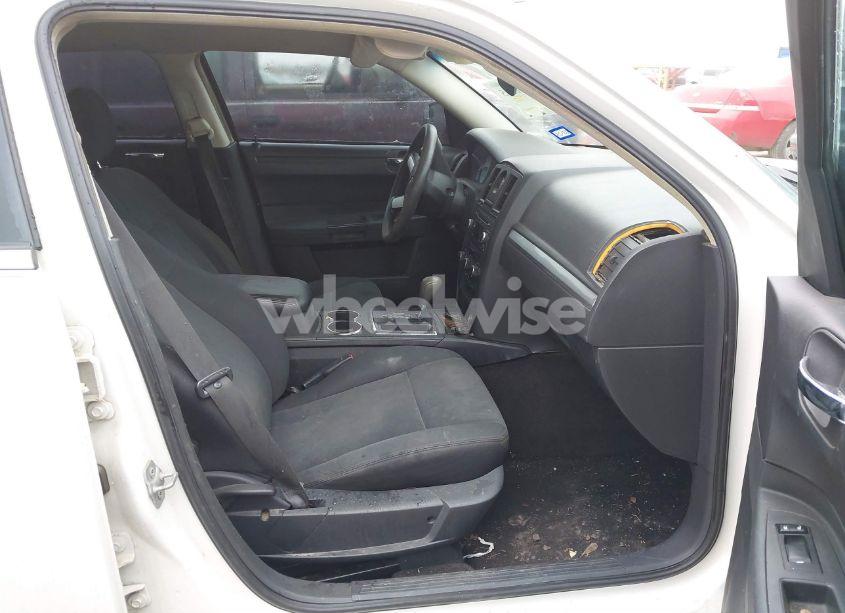 Photo 5 of 2008 Chrysler 300 LX (VIN 2C3KA43R28H175434)