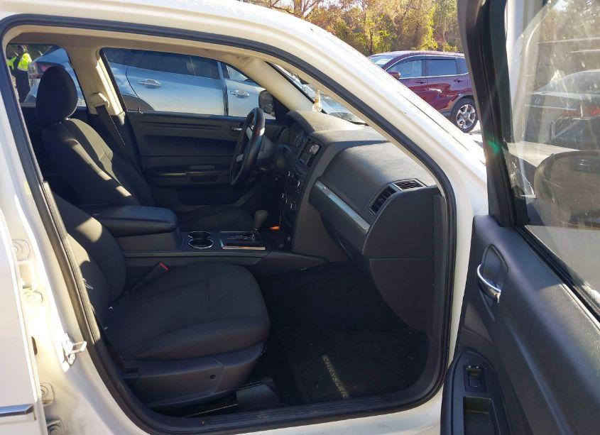 Photo 5 of 2008 Chrysler 300 LX (VIN 2C3KA43R48H244074)