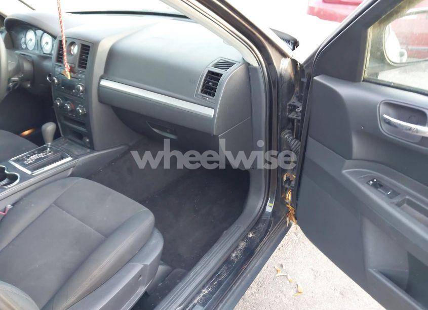 Photo 5 of 2008 Chrysler 300 LX (VIN 2C3KA43R58H222309)