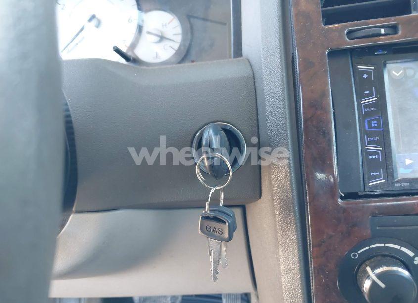 Photo 11 of 2008 Chrysler 300 LX (VIN 2C3KA43R68H177056)