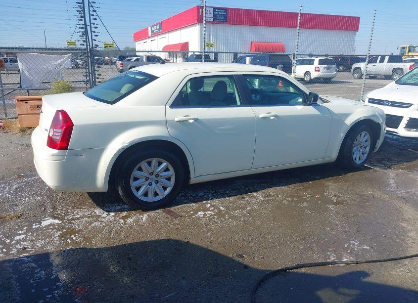 Photo 4 of 2008 Chrysler 300 LX (VIN 2C3KA43R68H192706)