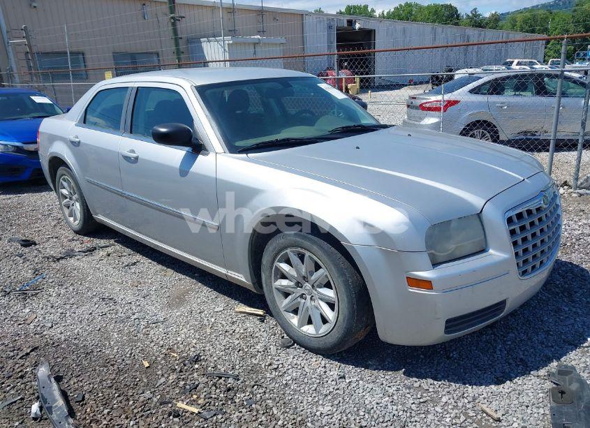 2008 Chrysler 300 LX (VIN 2C3KA43R78H250774) main photo