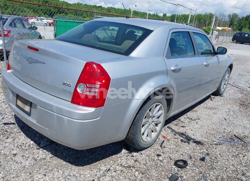 Photo 4 of 2008 Chrysler 300 LX (VIN 2C3KA43R78H250774)