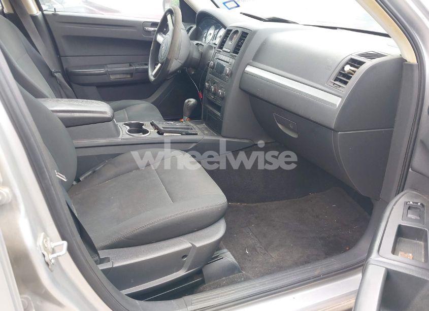 Photo 5 of 2008 Chrysler 300 LX (VIN 2C3KA43R98H109057)