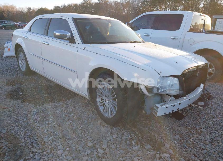 2008 Chrysler 300 TOURING (VIN 2C3KA53G28H255823) main photo