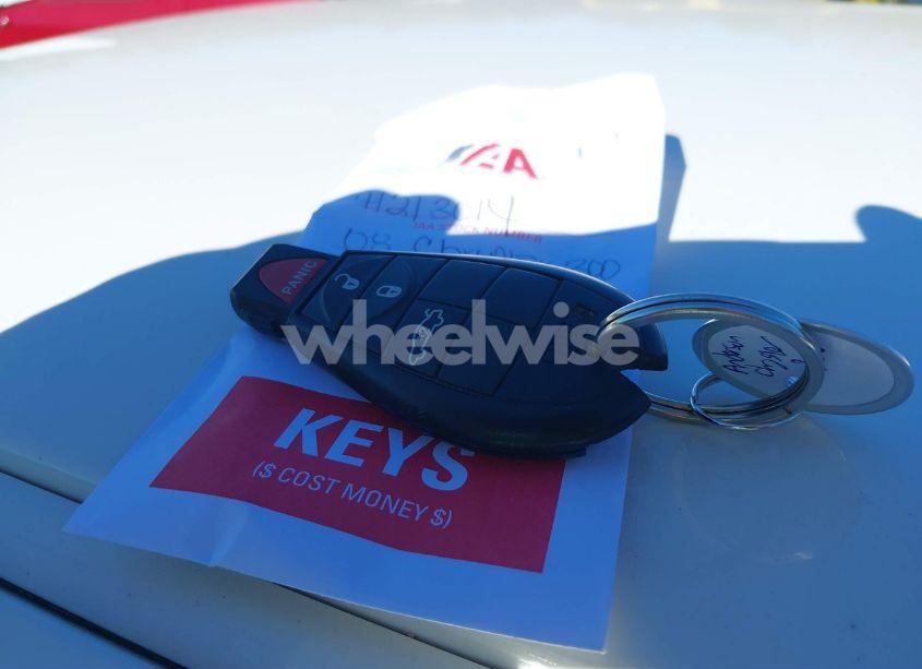 Photo 11 of 2008 Chrysler 300 TOURING (VIN 2C3KA53G28H255823)