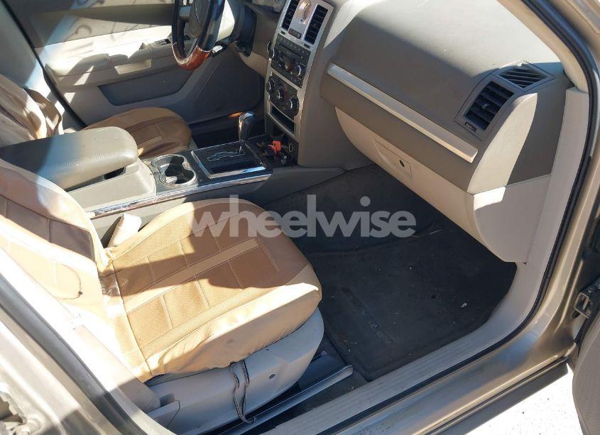 Photo 5 of 2008 Chrysler 300 TOURING (VIN 2C3KA53G48H217350)