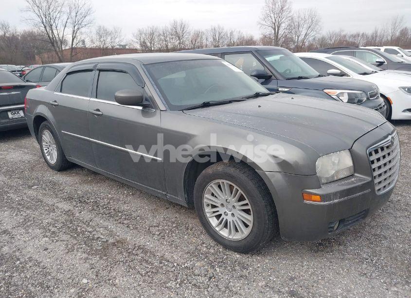 2008 Chrysler 300 TOURING (VIN 2C3KA53G78H137623) main photo
