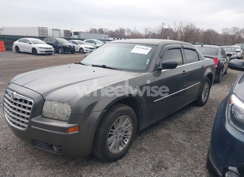 Photo 2 of 2008 Chrysler 300 TOURING (VIN 2C3KA53G78H137623)