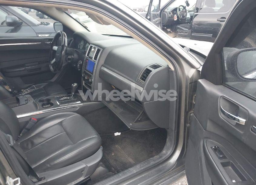 Photo 5 of 2008 Chrysler 300 TOURING (VIN 2C3KA53G78H137623)