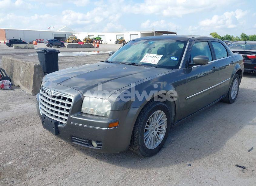 Photo 2 of 2008 Chrysler 300 TOURING (VIN 2C3KA53G98H307805)