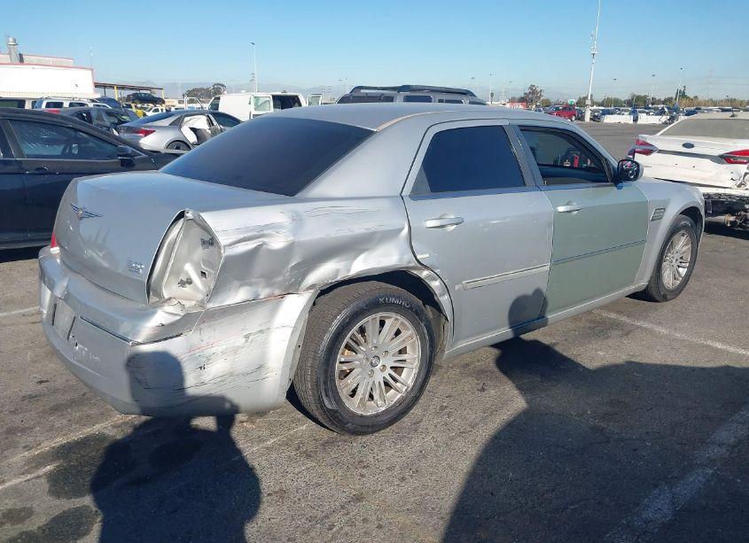 Photo 4 of 2006 Chrysler 300 TOURING (VIN 2C3KA53GX6H515804)