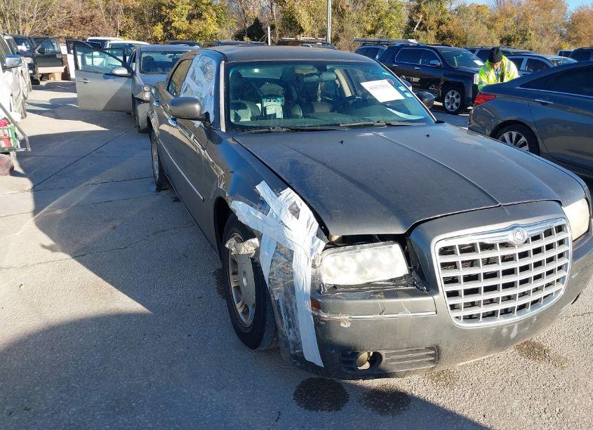 2008 Chrysler 300 TOURING (VIN 2C3KA53GX8H258856) main photo