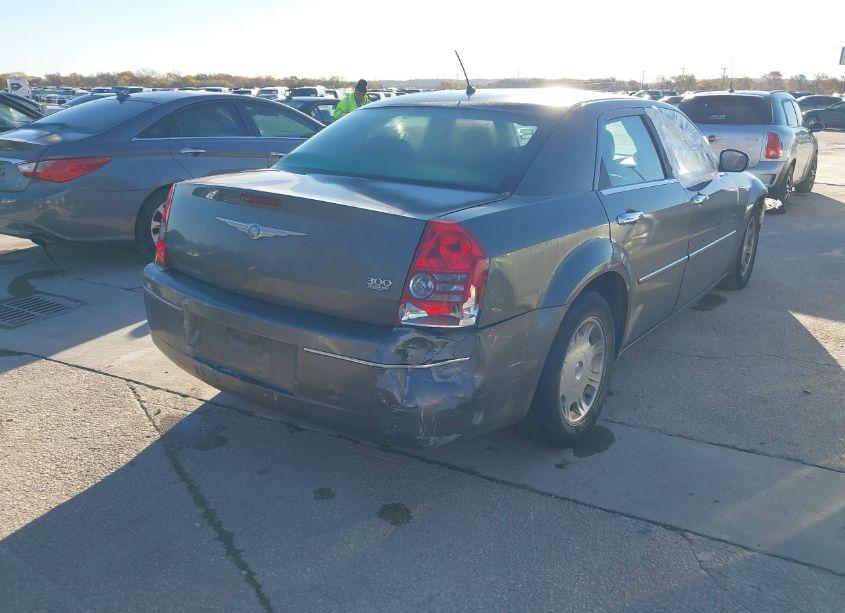 Photo 4 of 2008 Chrysler 300 TOURING (VIN 2C3KA53GX8H258856)