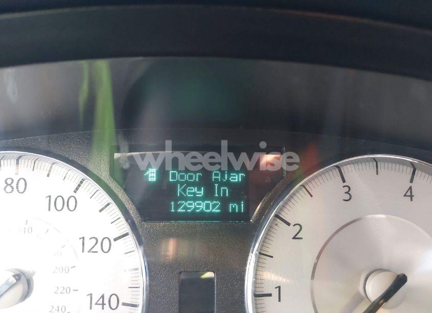 Photo 7 of 2008 Chrysler 300c HEMI (VIN 2C3KA63H18H140449)