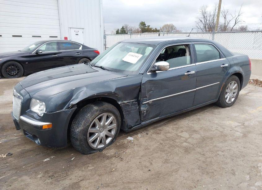 Photo 2 of 2008 Chrysler 300c HEMI (VIN 2C3KA63H28H210122)