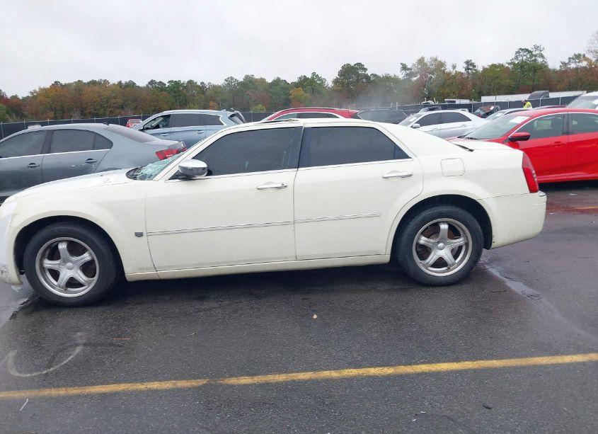 Photo 14 of 2007 Chrysler 300c N/A (VIN 2C3KA63H37H862715)