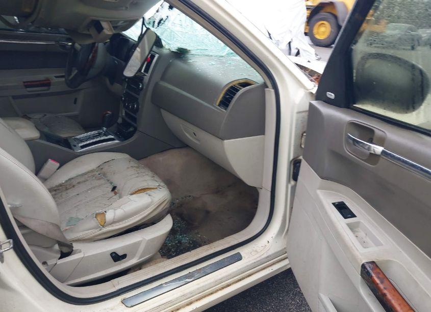 Photo 5 of 2007 Chrysler 300c N/A (VIN 2C3KA63H37H862715)