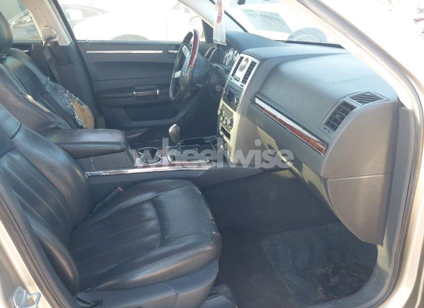 Photo 5 of 2008 Chrysler 300c HEMI (VIN 2C3KA63H38H158001)