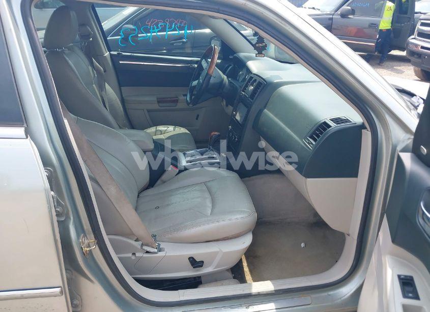 Photo 5 of 2006 Chrysler 300c N/A (VIN 2C3KA63H46H138921)