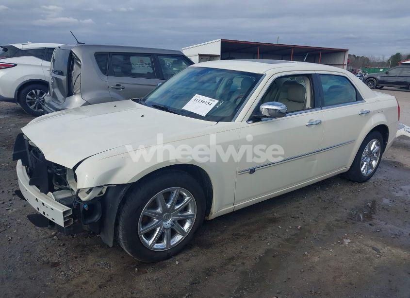 Photo 2 of 2008 Chrysler 300c HEMI (VIN 2C3KA63H68H201651)