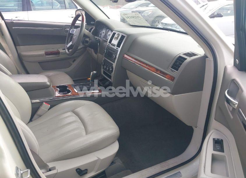 Photo 5 of 2008 Chrysler 300c HEMI (VIN 2C3KA63H68H201651)