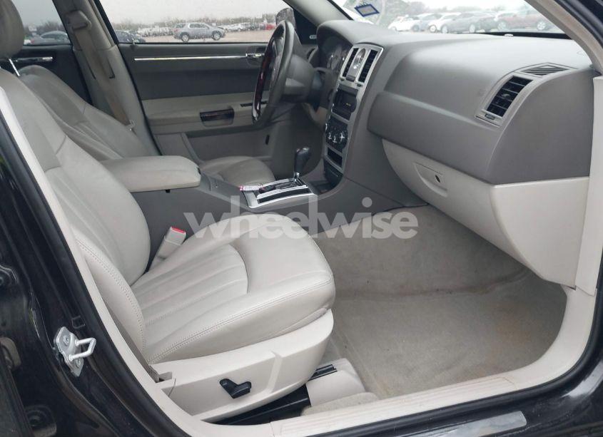 Photo 5 of 2007 Chrysler 300c N/A (VIN 2C3KA63H77H885995)