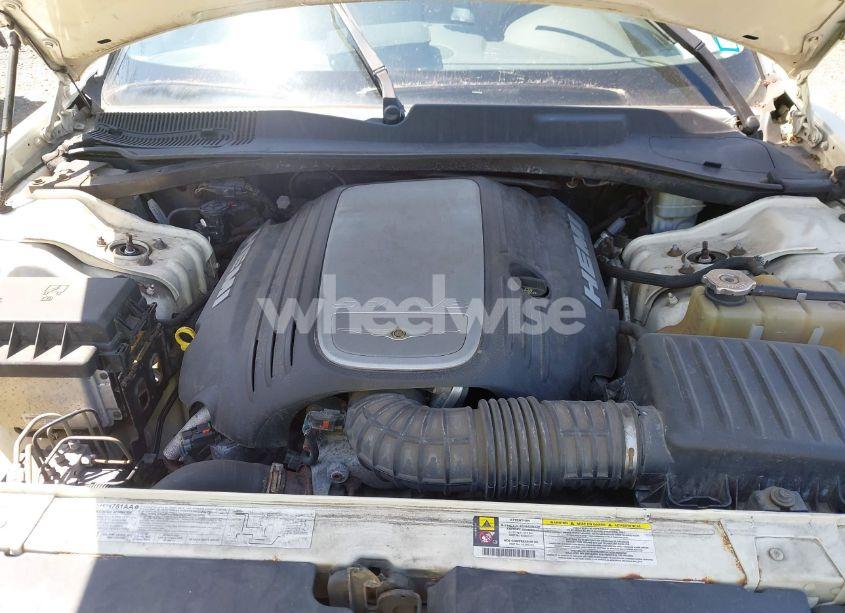 Photo 10 of 2007 Chrysler 300c N/A (VIN 2C3KA63H87H897640)