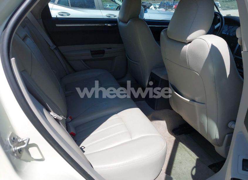 Photo 8 of 2007 Chrysler 300c N/A (VIN 2C3KA63H87H897640)