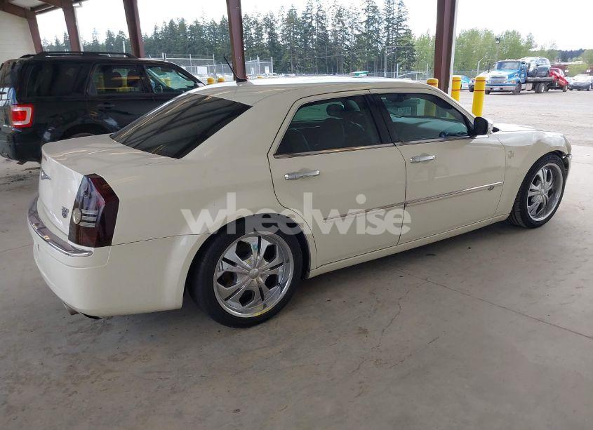 Photo 4 of 2008 Chrysler 300c HEMI (VIN 2C3KA63HX8H208103)