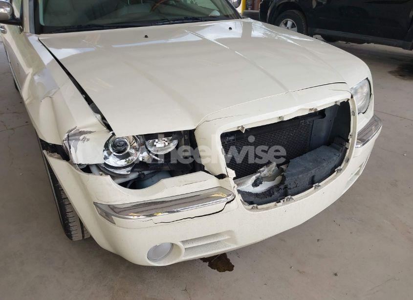 Photo 6 of 2008 Chrysler 300c HEMI (VIN 2C3KA63HX8H208103)