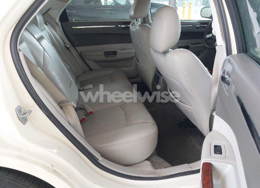 Photo 8 of 2008 Chrysler 300c HEMI (VIN 2C3KA63HX8H208103)