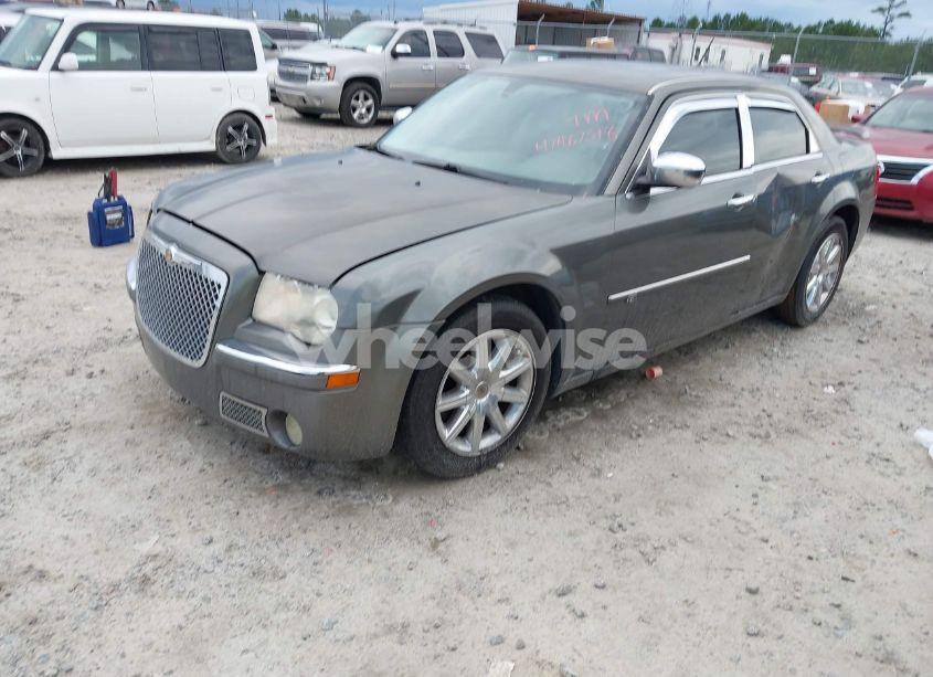Photo 2 of 2008 Chrysler 300c HEMI (VIN 2C3KA63HX8H311148)