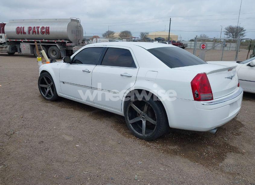 Photo 3 of 2008 Chrysler 300c HEMI (VIN 2C3KA63HX8H335689)