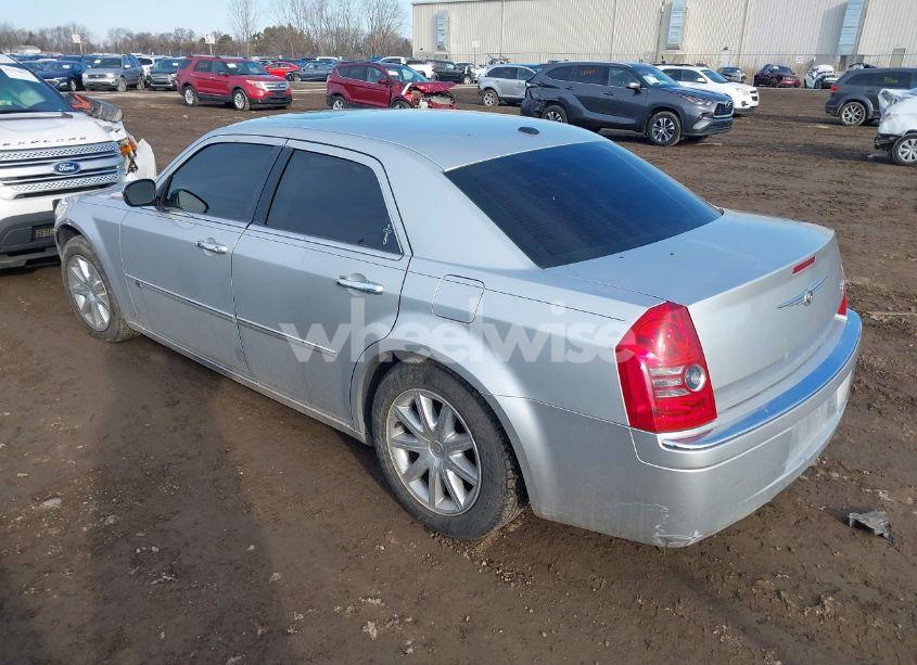 Photo 3 of 2009 Chrysler 300c HEMI (VIN 2C3KA63T19H631108)