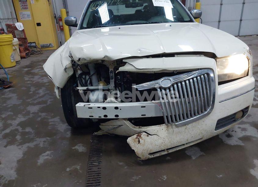 Photo 6 of 2009 Chrysler 300c HEMI (VIN 2C3KA63T39H512072)