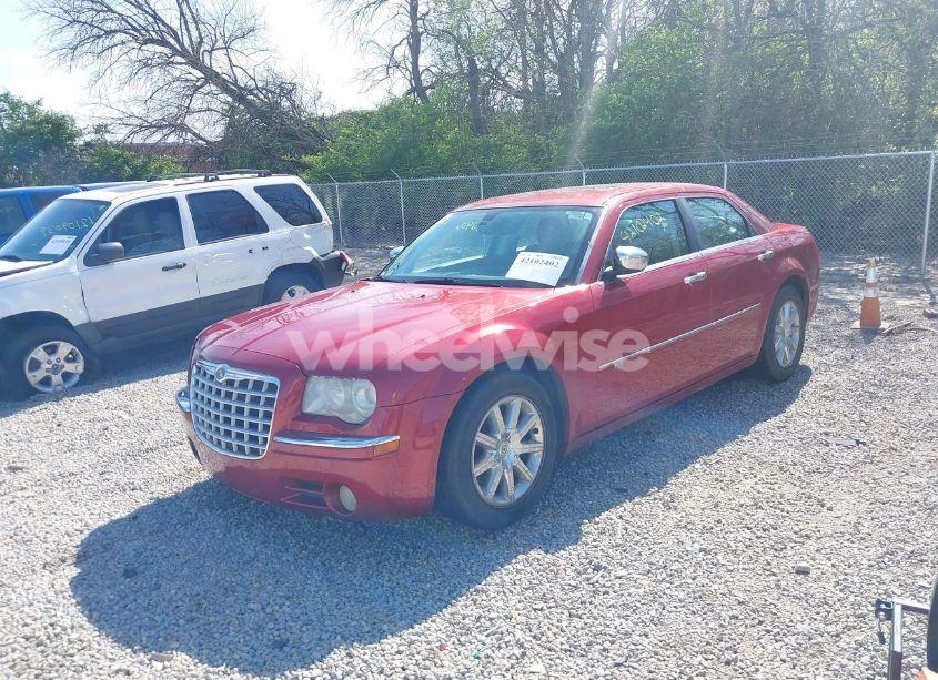 Photo 2 of 2009 Chrysler 300c HEMI (VIN 2C3KA63T39H564785)