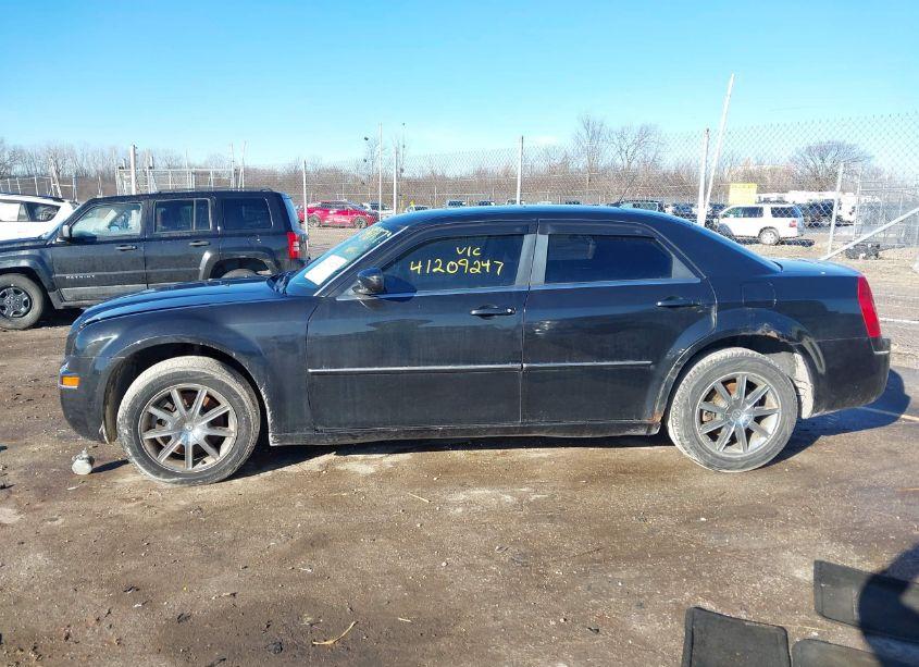 Photo 14 of 2008 Chrysler 300 TOURING (VIN 2C3KK53G18H145343)