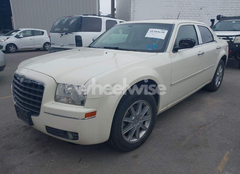 Photo 2 of 2008 Chrysler 300 TOURING (VIN 2C3KK53GX8H128895)