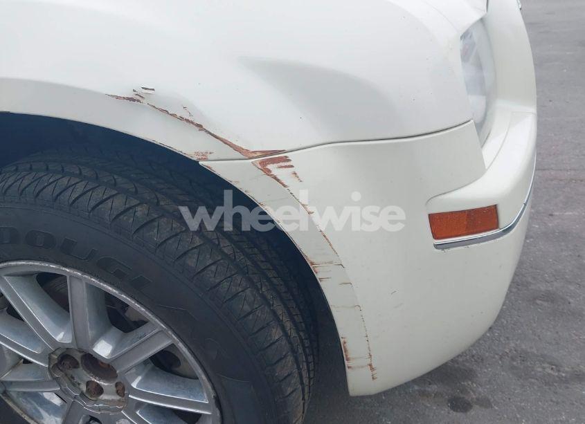 Photo 6 of 2008 Chrysler 300 TOURING (VIN 2C3KK53GX8H128895)