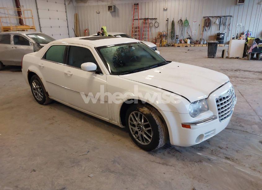 2008 Chrysler 300 LIMITED (VIN 2C3LA33G28H109964) main photo