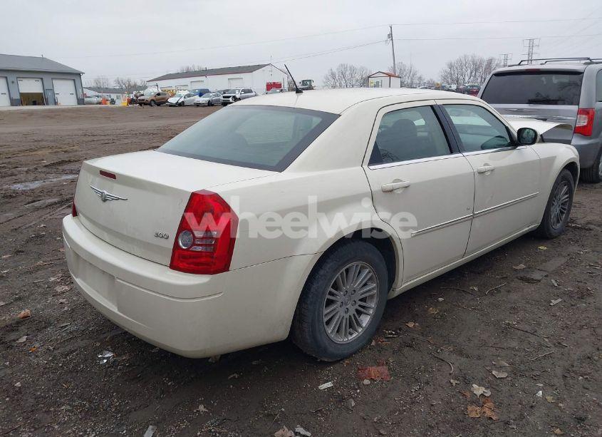 Photo 4 of 2008 Chrysler 300 LX (VIN 2C3LA43R18H223977)