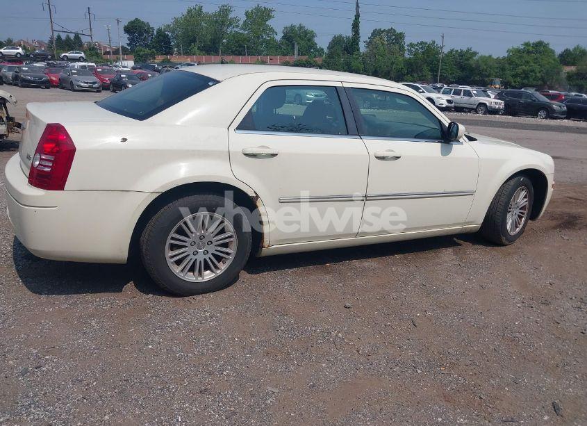 Photo 4 of 2008 Chrysler 300 LX (VIN 2C3LA43R48H225478)