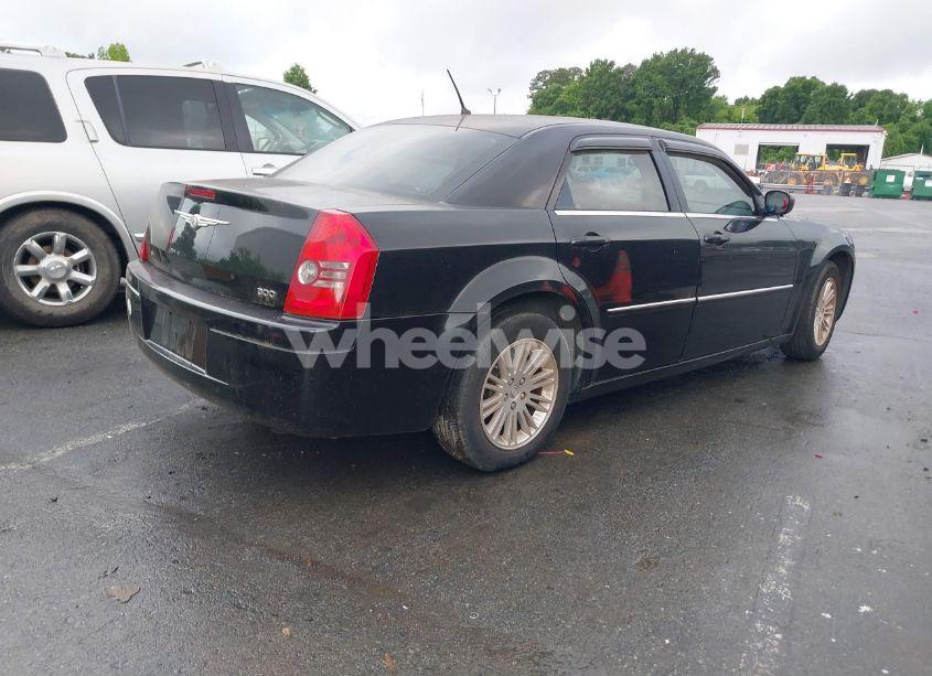 Photo 4 of 2008 Chrysler 300 LX (VIN 2C3LA43R58H201397)