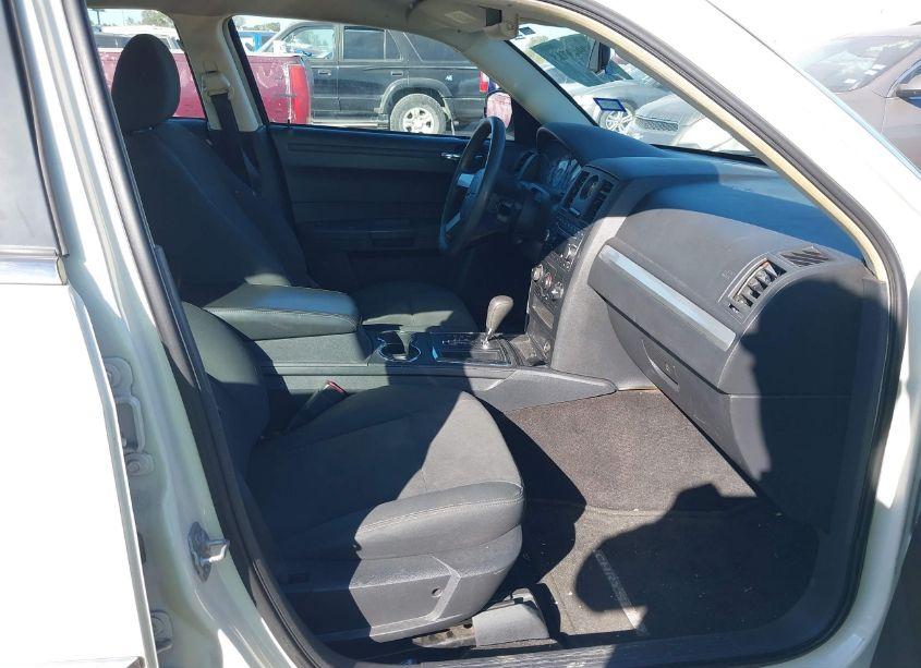 Photo 5 of 2008 Chrysler 300 LX (VIN 2C3LA43R58H207233)