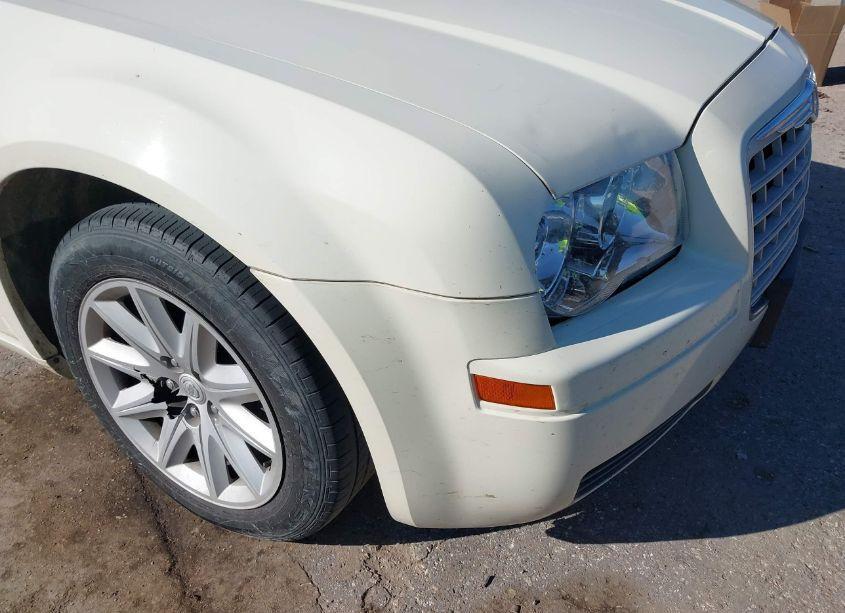 Photo 6 of 2008 Chrysler 300 LX (VIN 2C3LA43R58H207233)