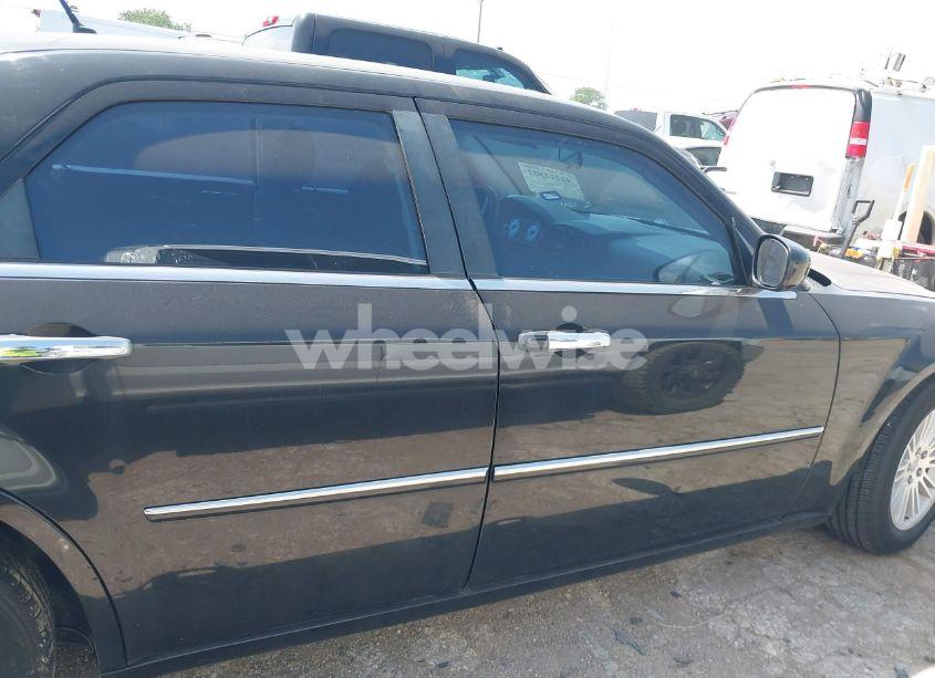 Photo 13 of 2008 Chrysler 300 LX (VIN 2C3LA43R78H125410)