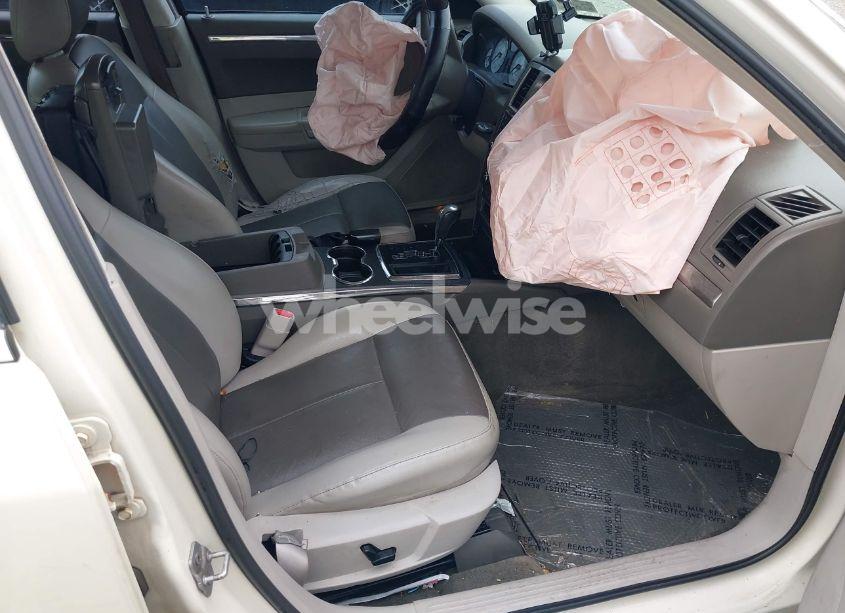 Photo 5 of 2008 Chrysler 300 TOURING (VIN 2C3LA53G08H137676)