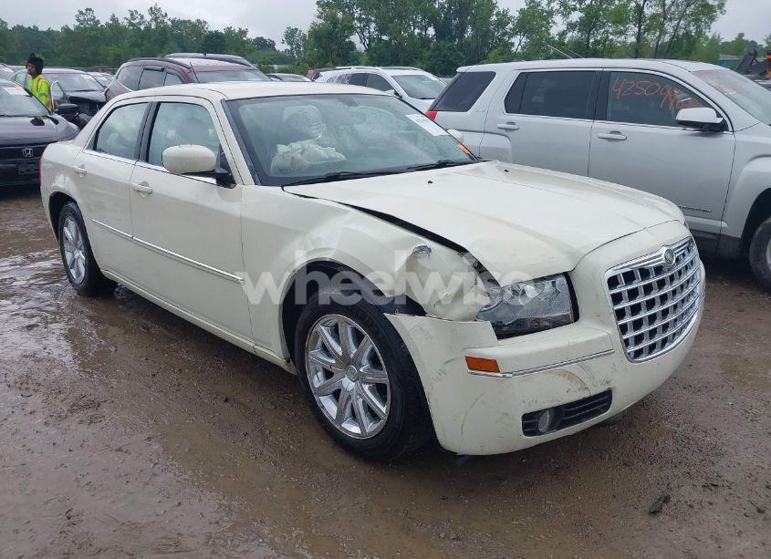 2008 Chrysler 300 TOURING (VIN 2C3LA53G08H139024) main photo