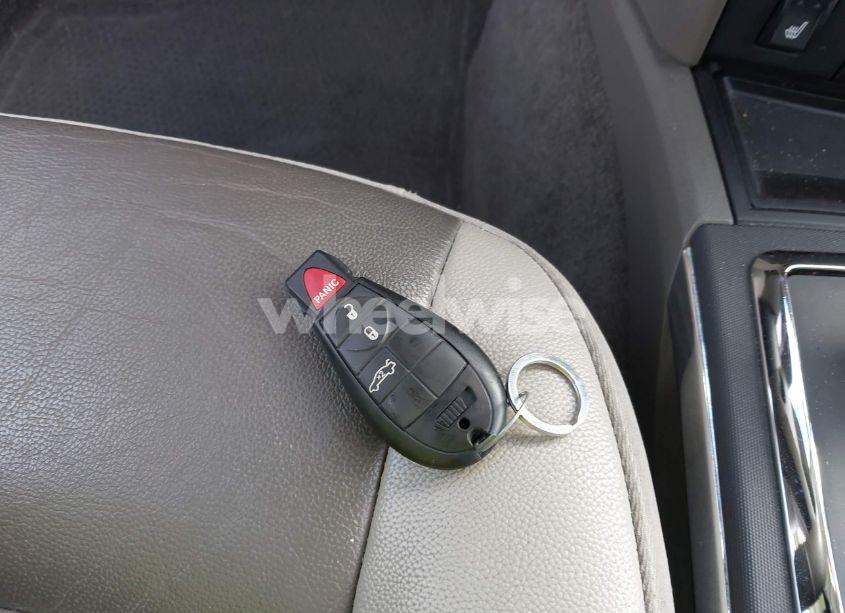 Photo 11 of 2008 Chrysler 300 TOURING (VIN 2C3LA53G08H236160)